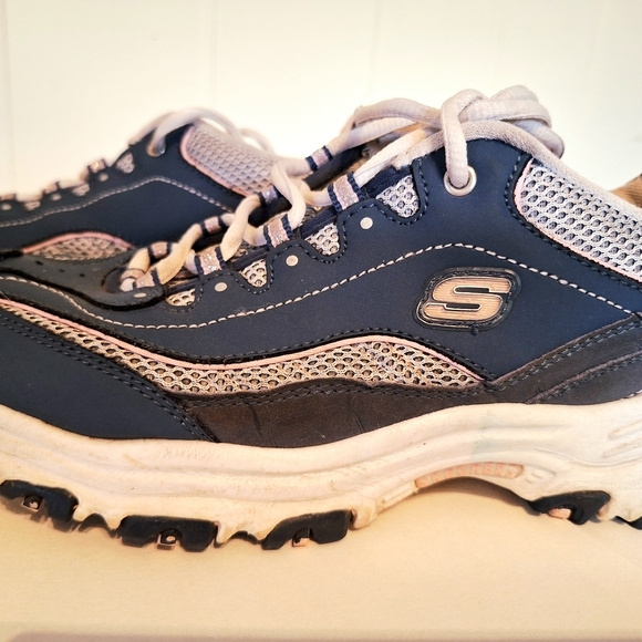Skechers D' Lites Women's Blue and Pink Athletic Shoes Size 9 - Picture 2 of 9